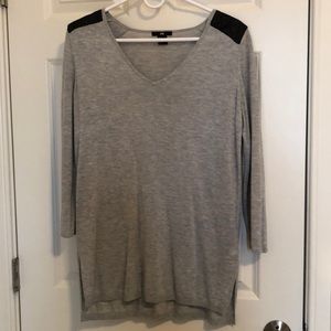 Gray 3/4 sleeve top
